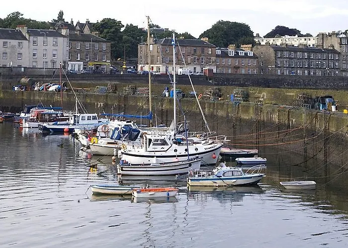 Premier Inn Edinburgh Leith Waterfront
